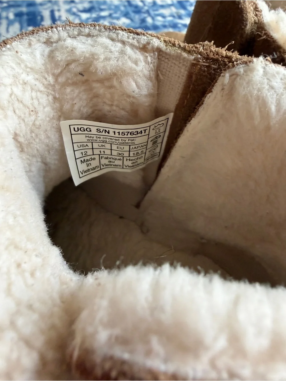 UGG kids keelan