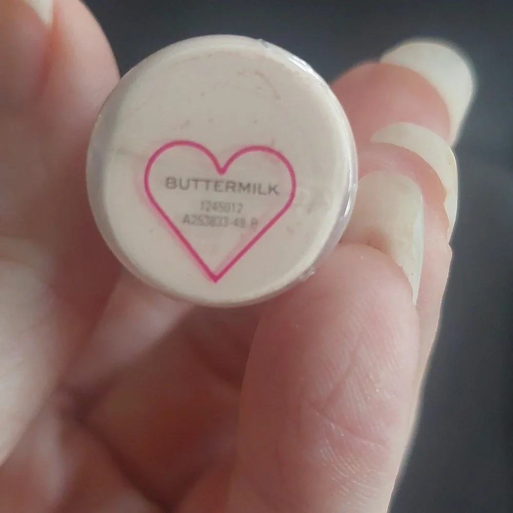 New makeup‎ revolution Heartbreaker concealer Buttermilk