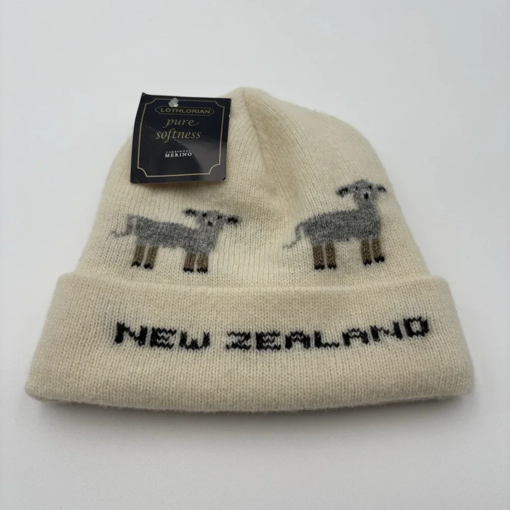 Lothlorian‎ New Zealand Sheep Beanie Hat NWT Merino Lambswool White Knit