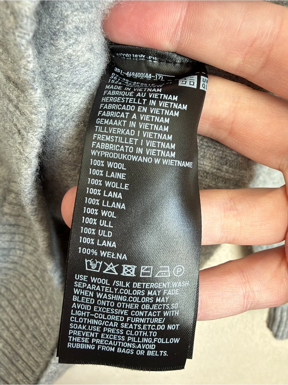 Uniqlo premium lambswool