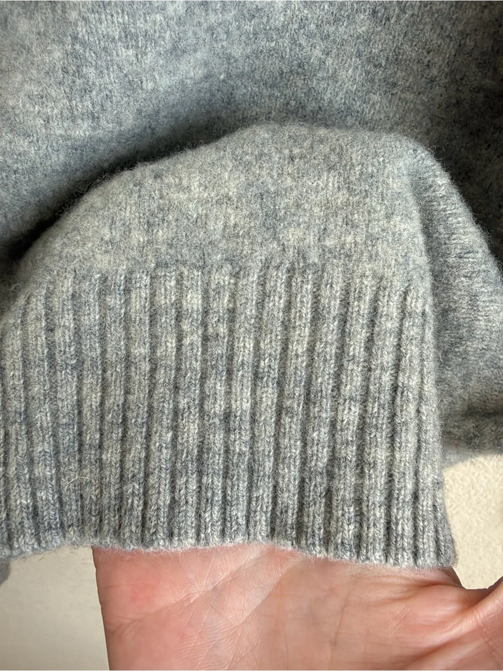 Uniqlo premium lambswool