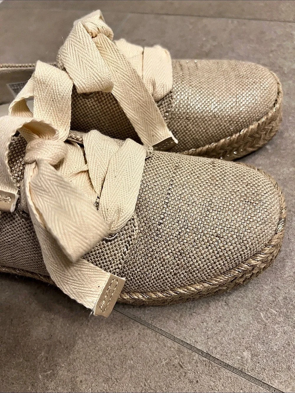 TOMS Women's Espadrille Sneakers Beige US 7