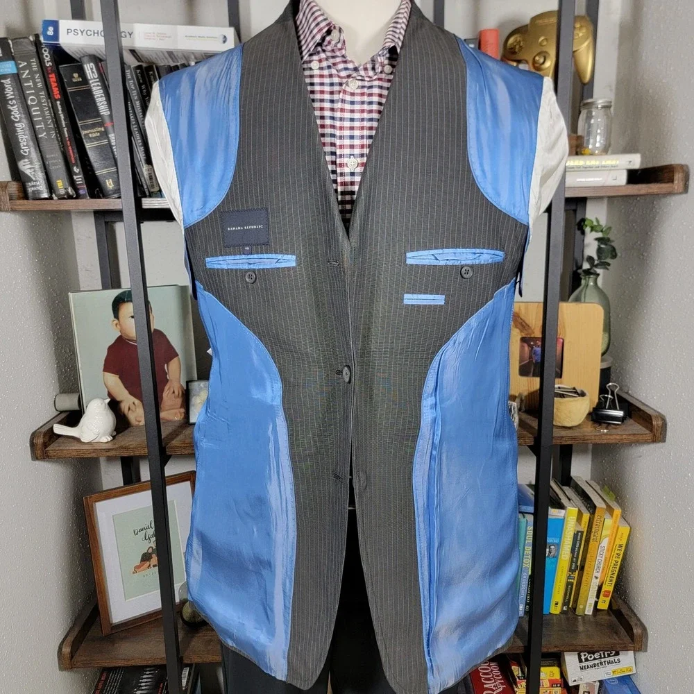 Banana Republic before completing