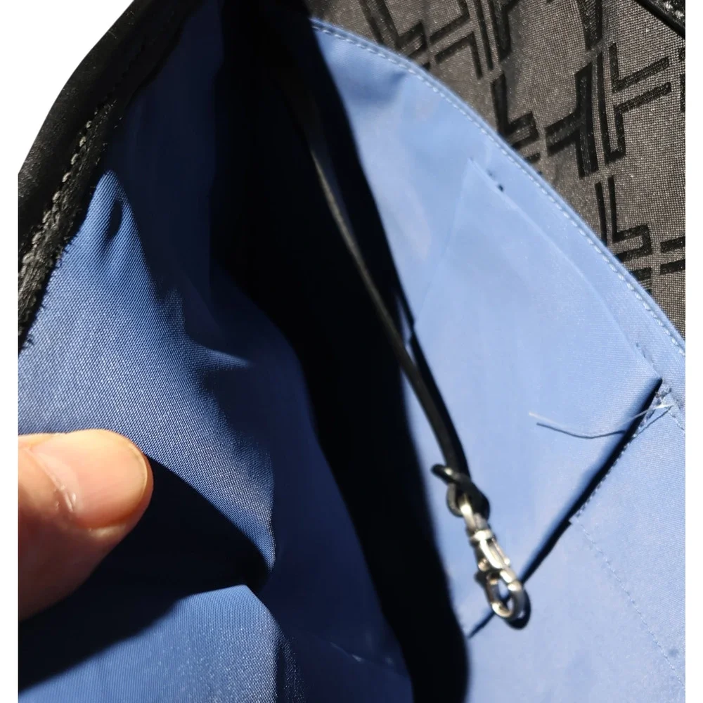 Tumi description signature