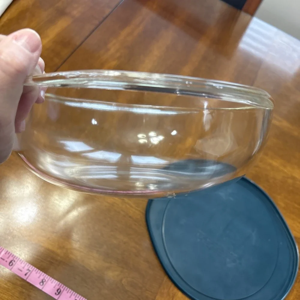 VTG 2QT Round Pyrex With Plastic‎ Lid 024 Made In USA Side Handles