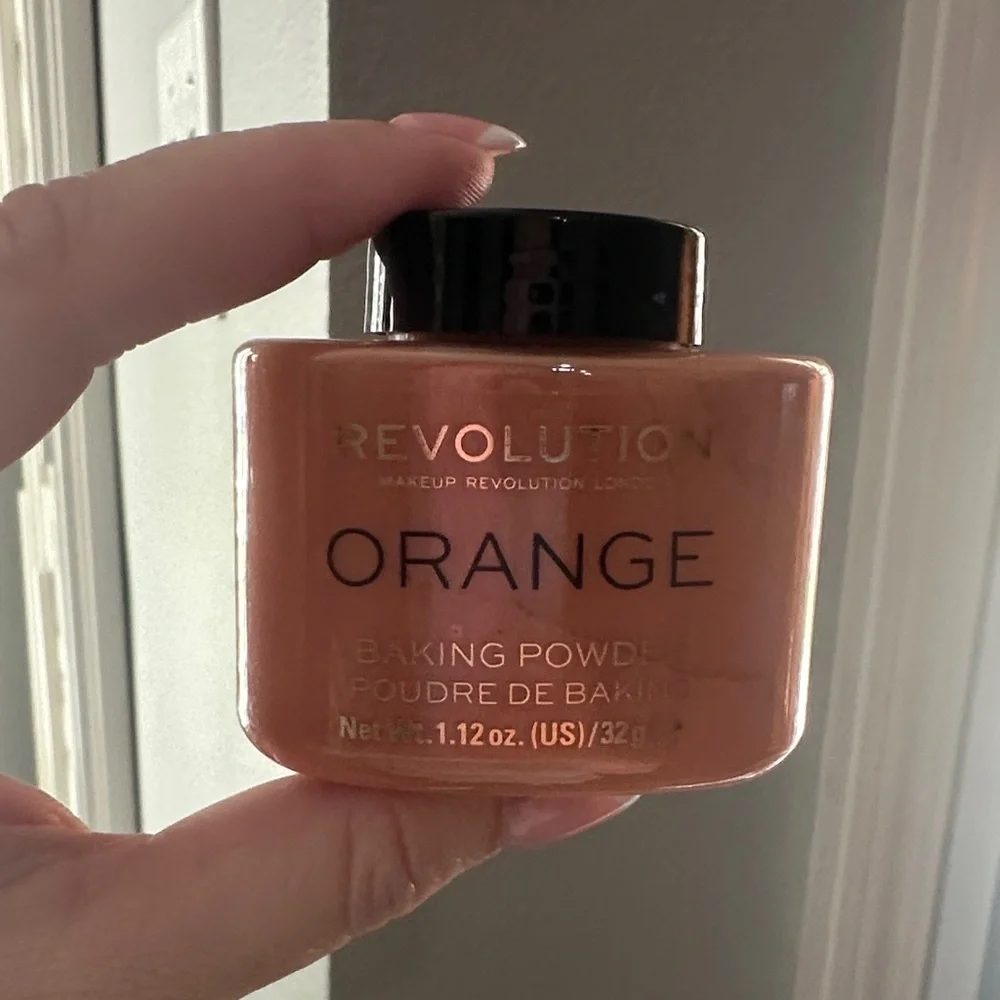 Makeup Revolution brighten set