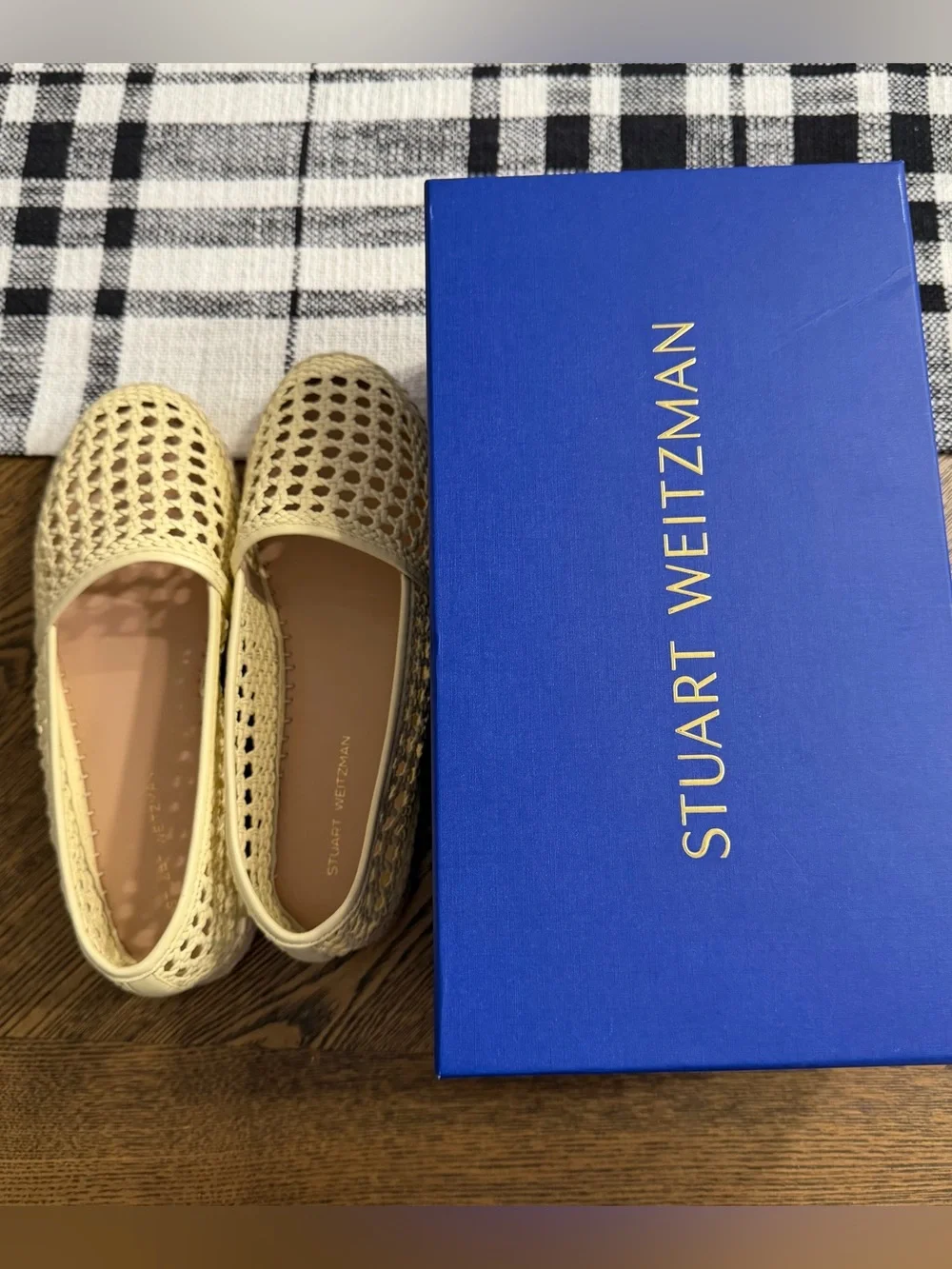 Stuart Weitzman new box