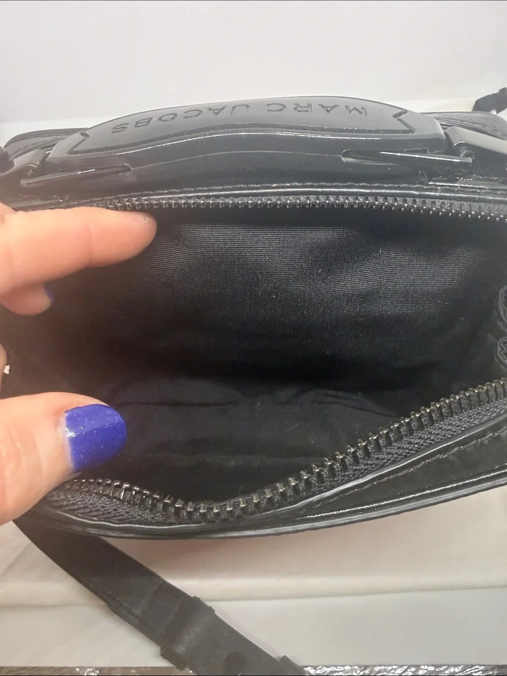 Marc Jacobs compact marc