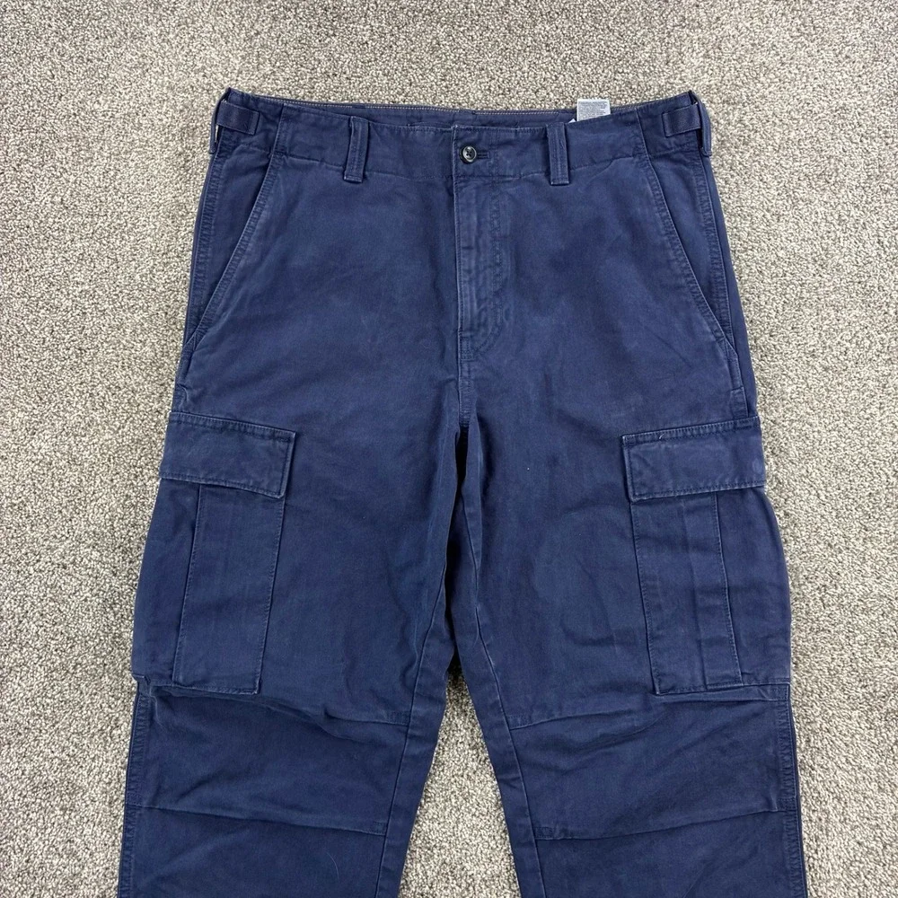 Banana Republic measures 35in