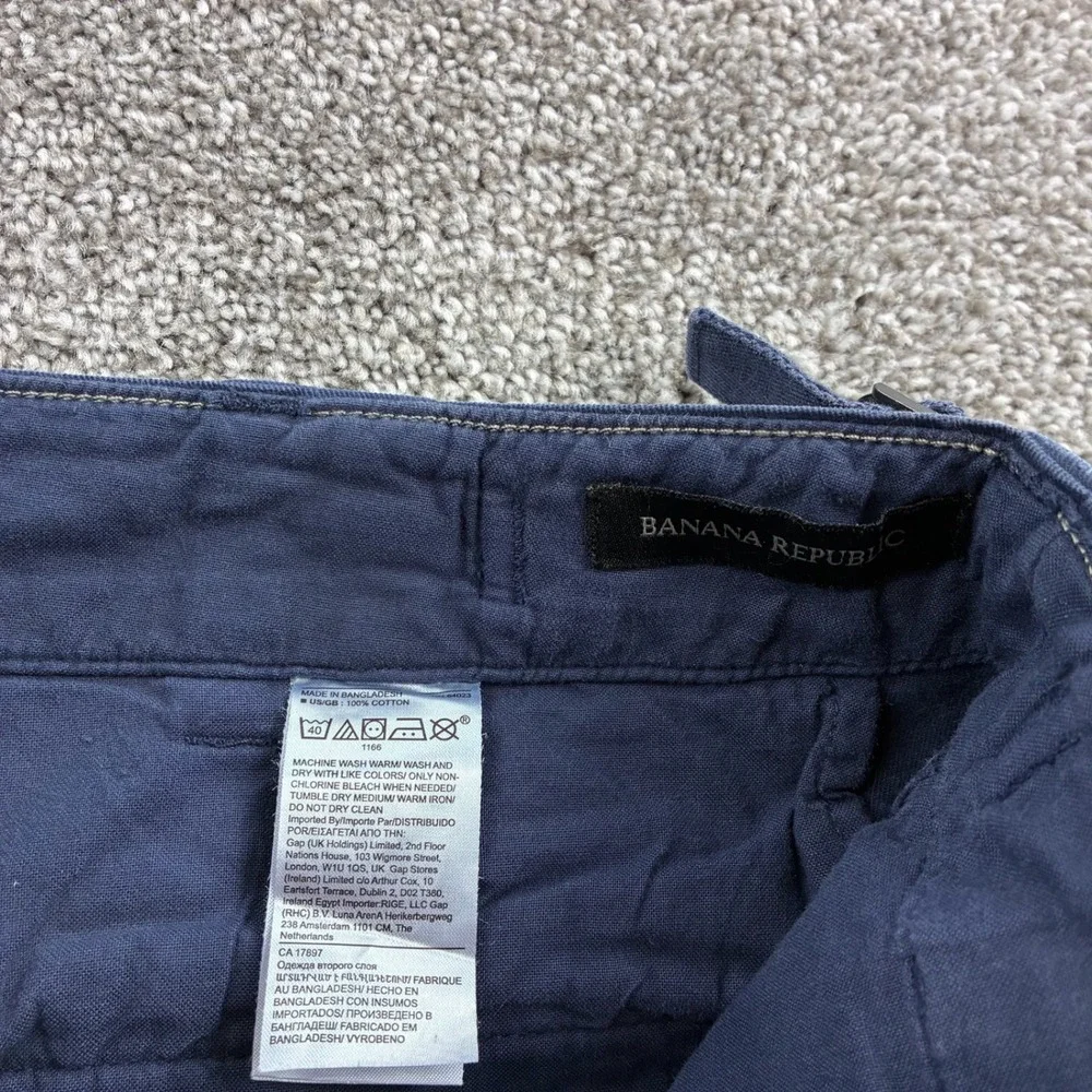 Banana Republic measures 35in