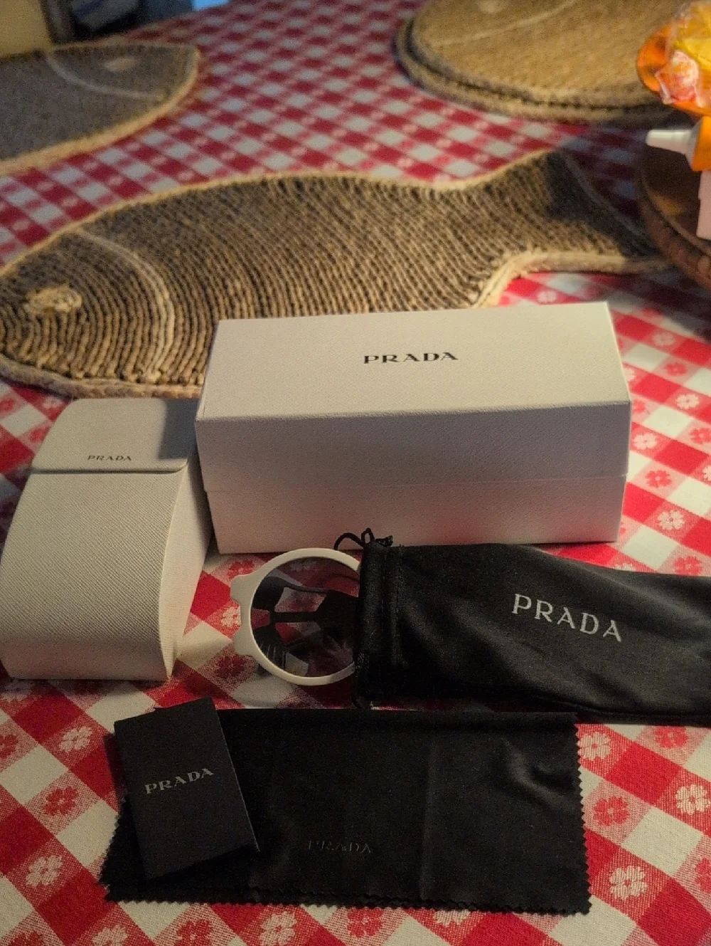NWTO Prada Sunglasses nwto designer