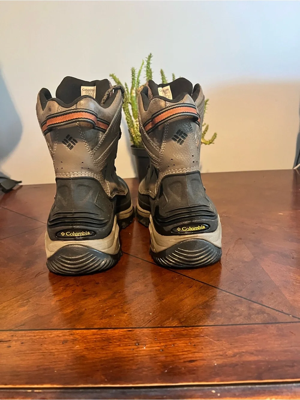 Columbia 200grams waterproof