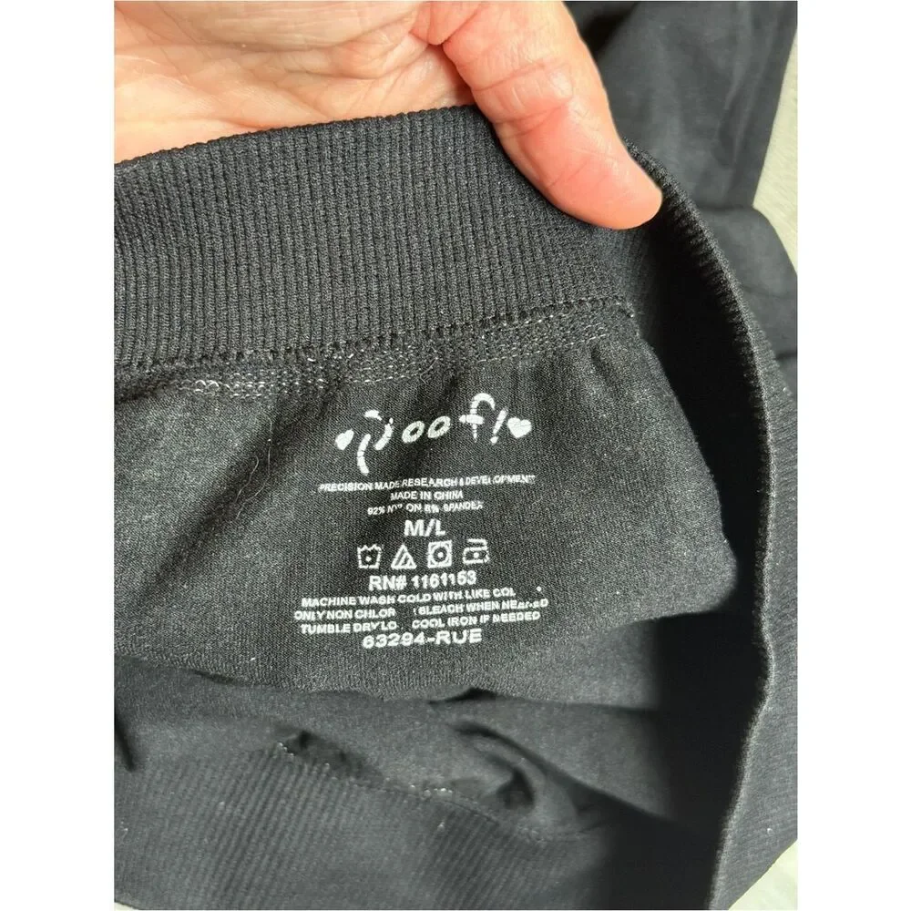 Poof! black footless