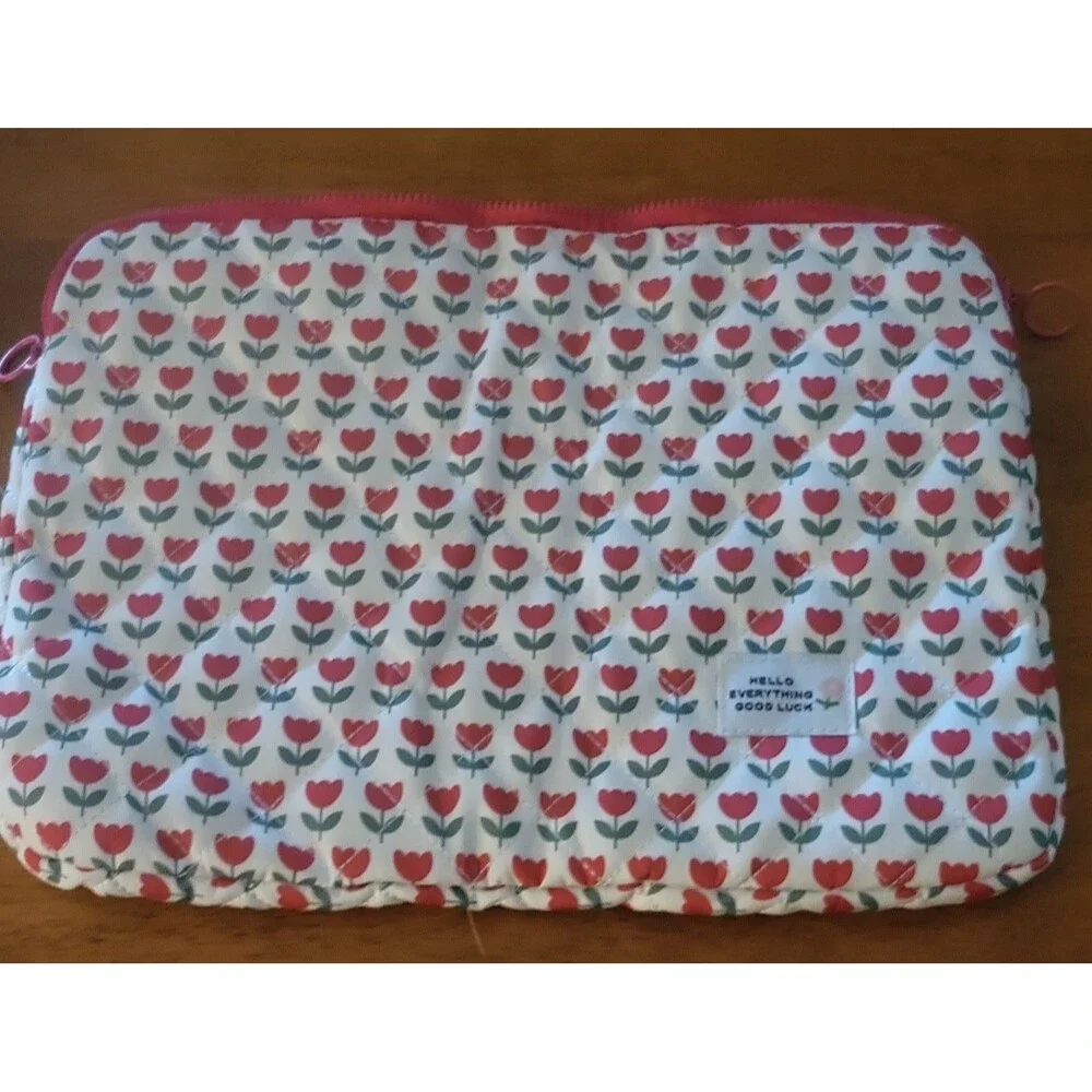 Unbranded quilted floral