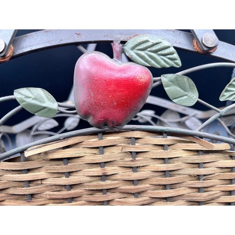 Vtg Metal Wire Woven‎ Wicker Basket Red Apples Handle Farmhouse Decor 13x11x8 in