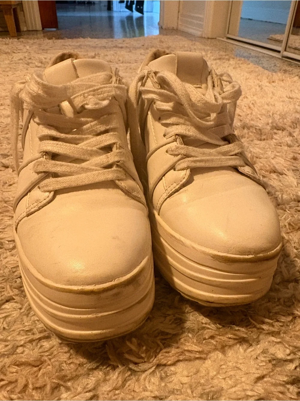 Zara monochromatic white