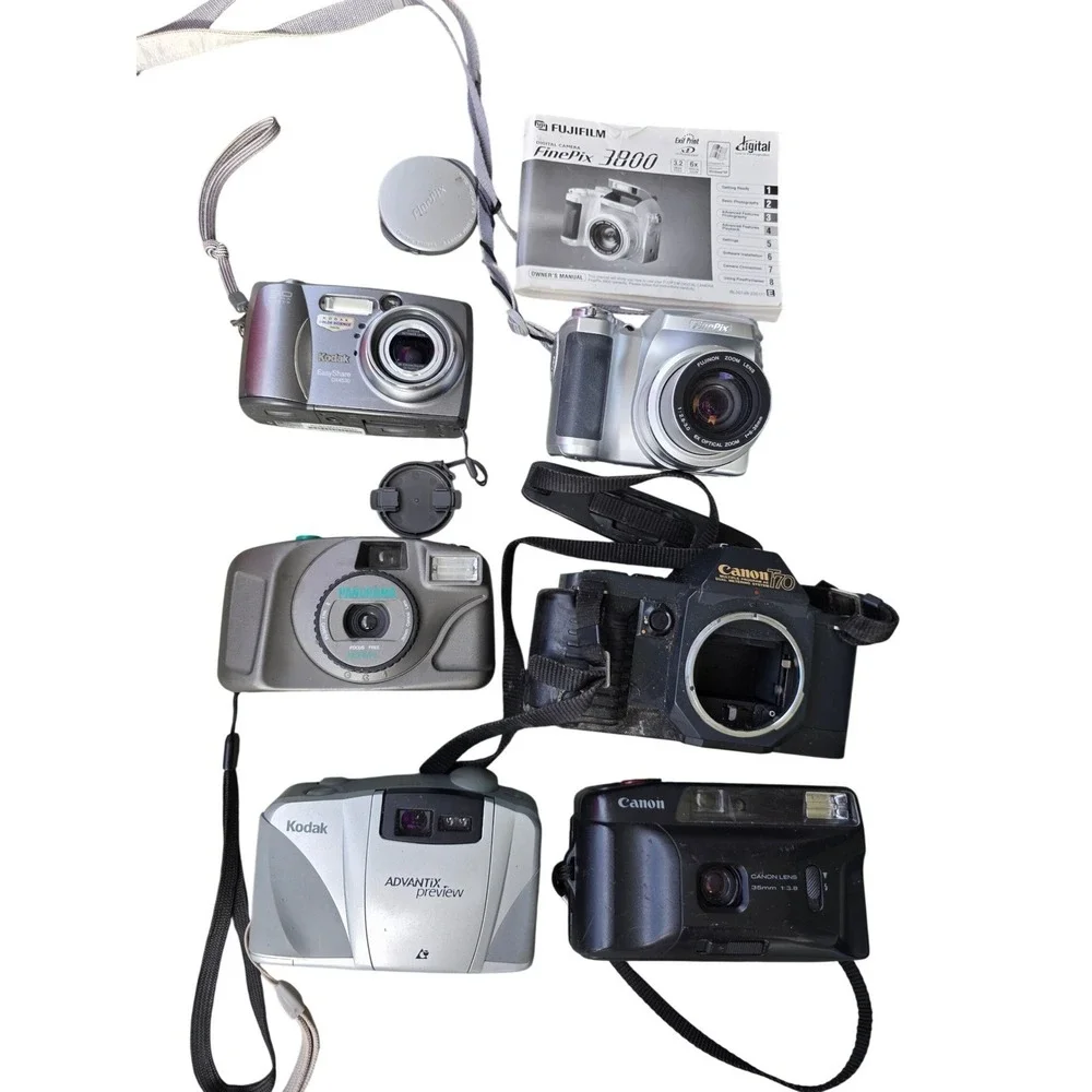 Vintage Camera Lot Canon T70 Fujifilm FinePix 3800 Kodak EasyShare Snappy Z2‎