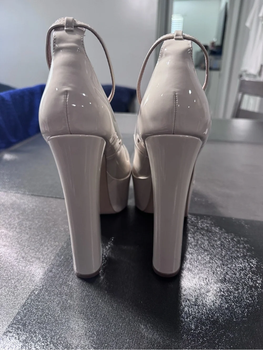 Steve Madden brand new