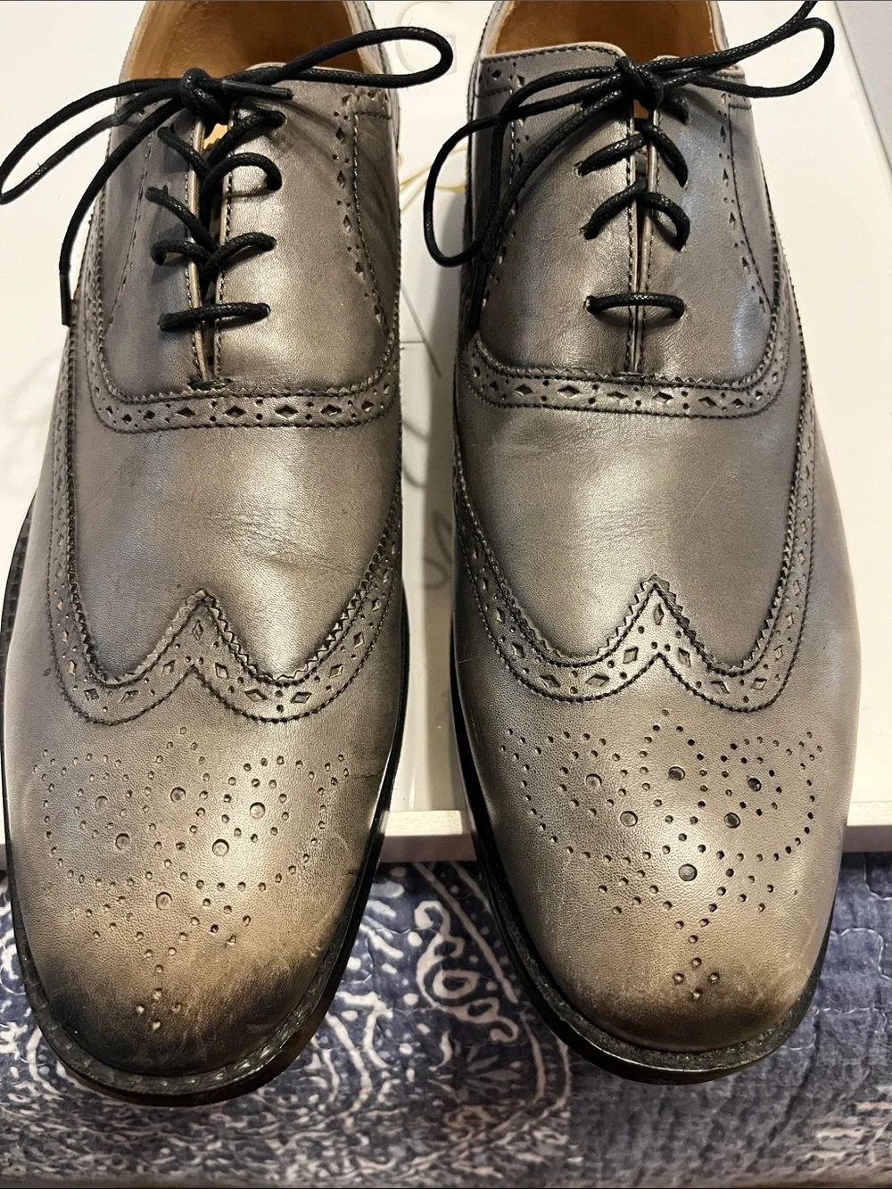 Ben Sherman leather cushioned