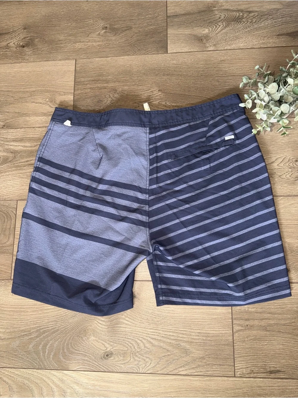 Vuori men’s swim