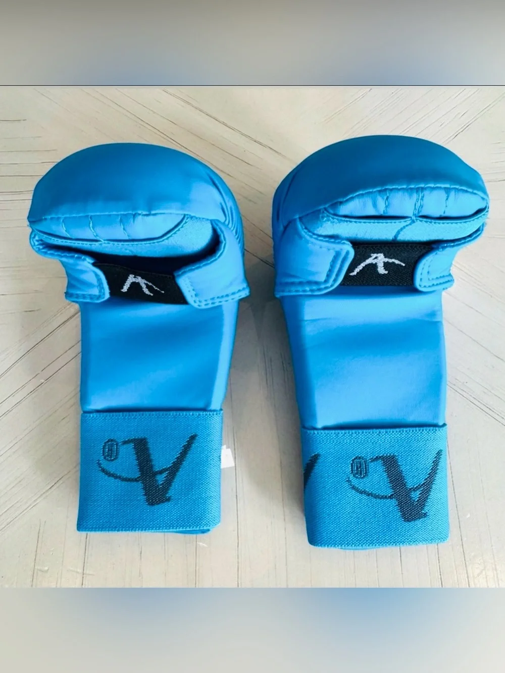 Arawaza youth fist