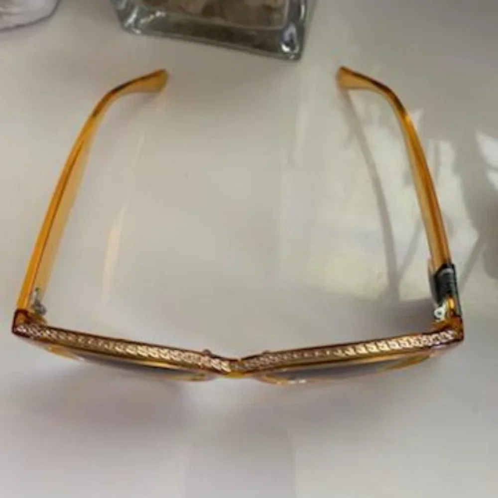 Steve Madden new tag