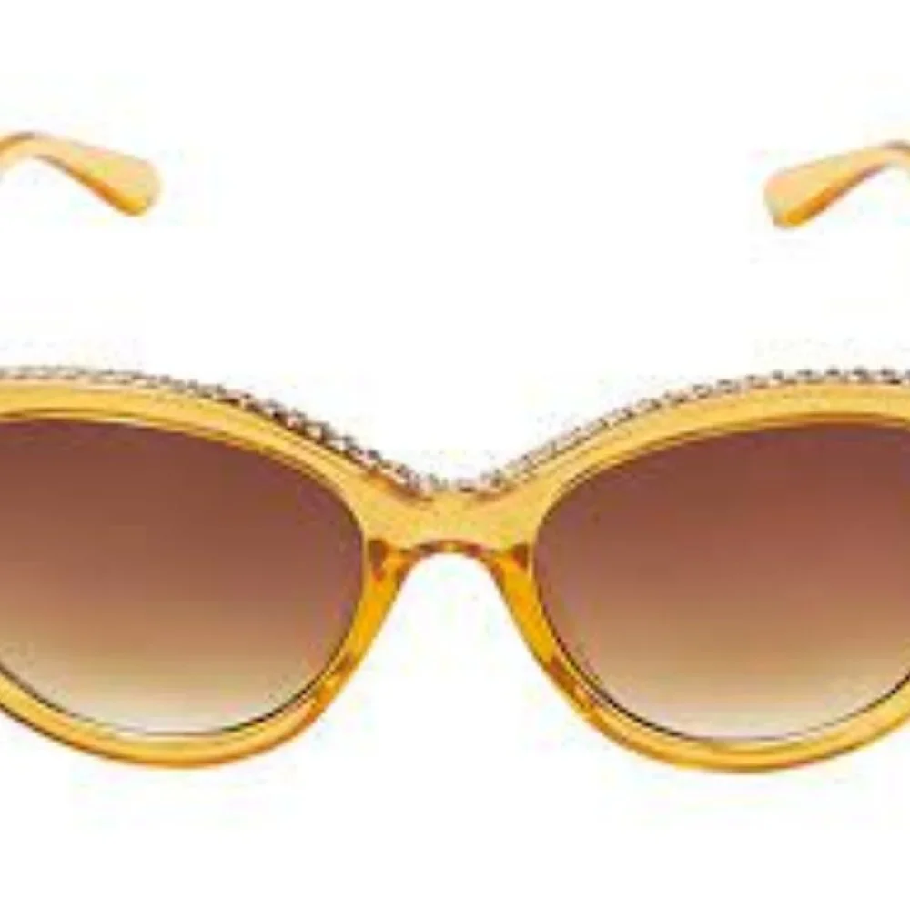 Steve Madden new tag