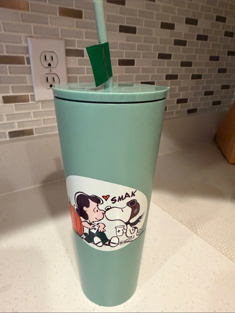 Starbucks travel snoopy