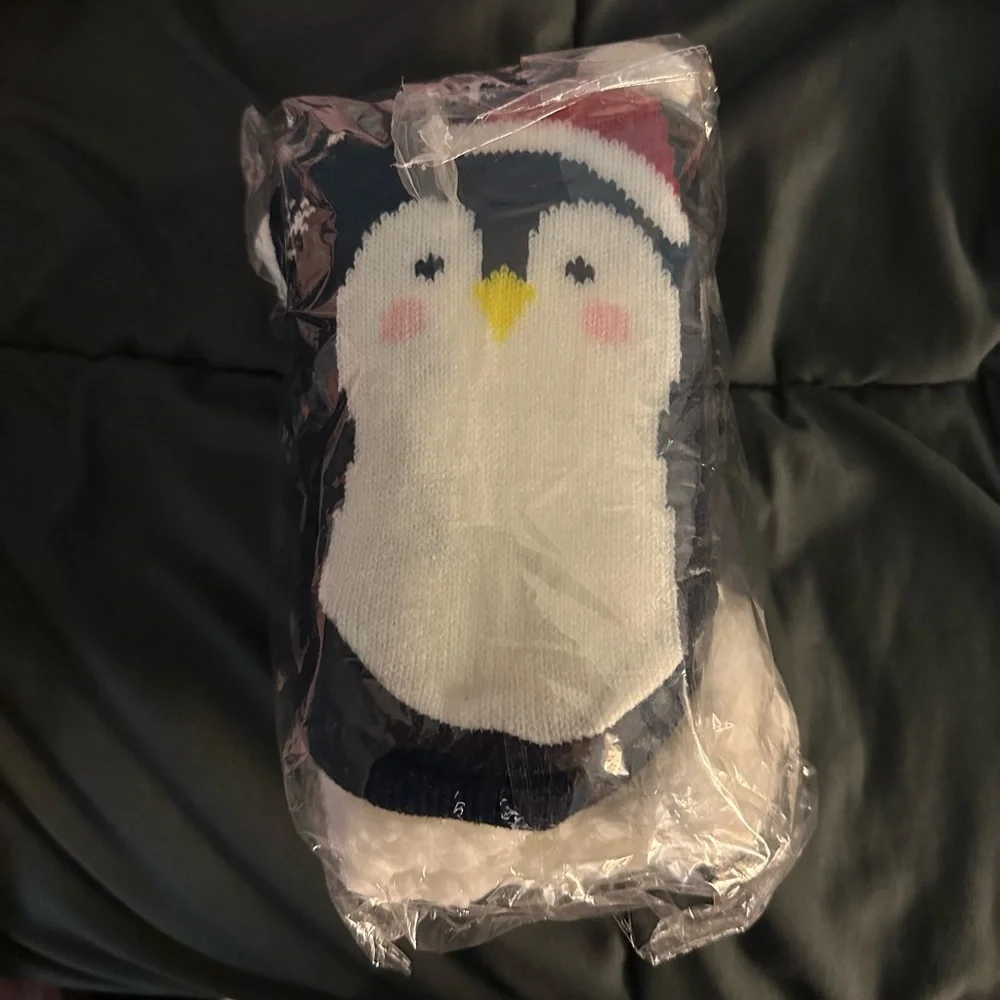 Penguin Fuzzy Socks --one size fits most
