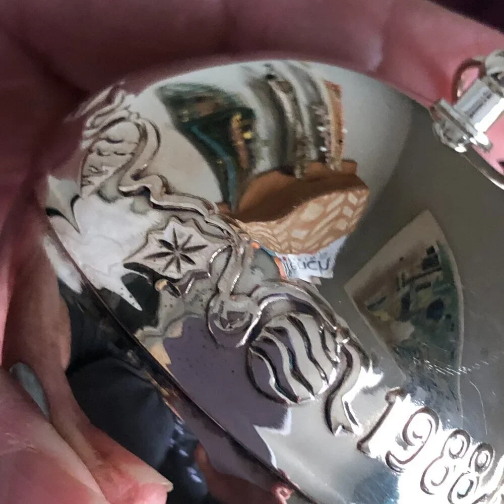 Wallace Silversmiths 1988 silver