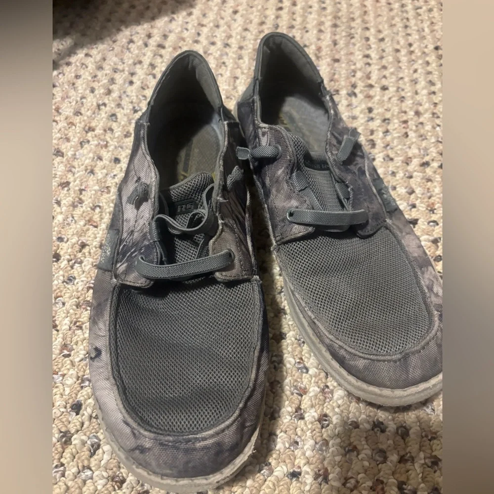 Skechers gray color