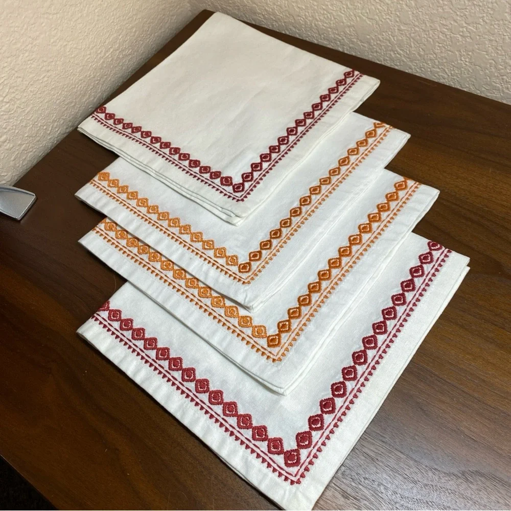 Vintage Pottery Barn (4)‎ Linen Cotton Napkins White Embroidered Border 18x18