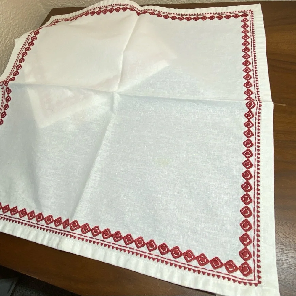 Vintage Pottery Barn (4)‎ Linen Cotton Napkins White Embroidered Border 18x18