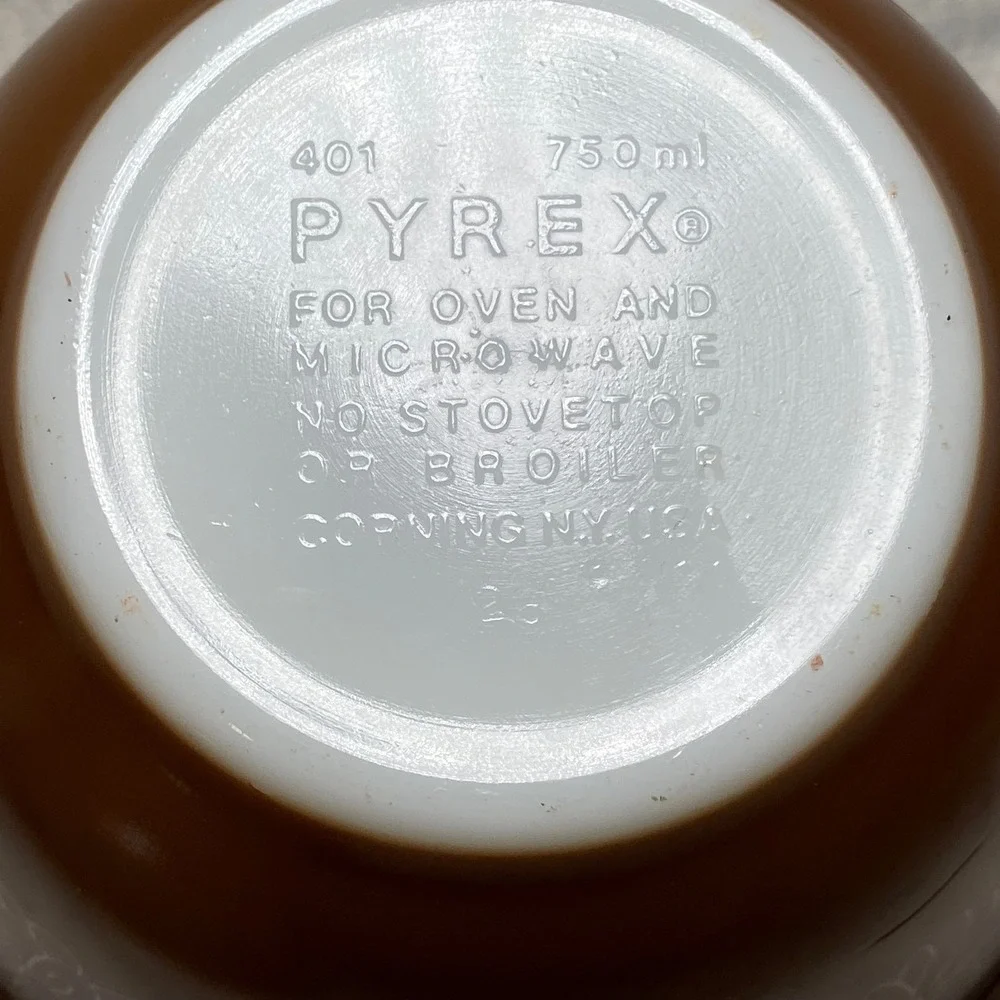 Pyrex beautiful vintage