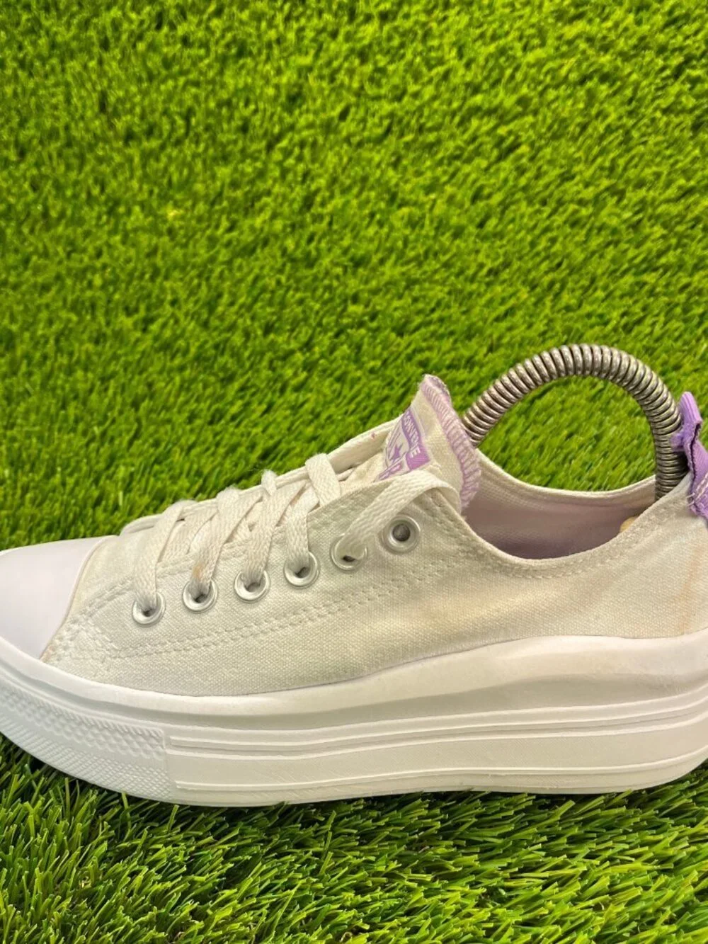 Converse scuff complete please