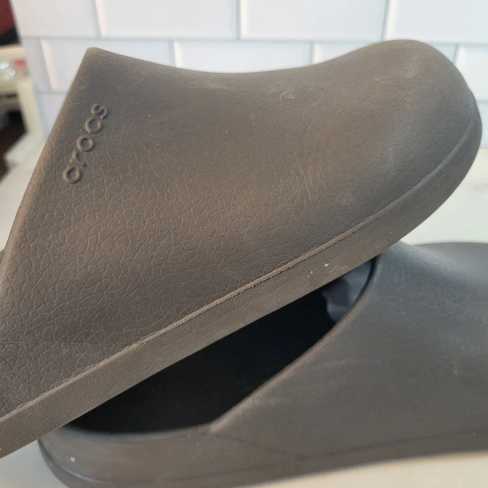 CROCS bistro clogs