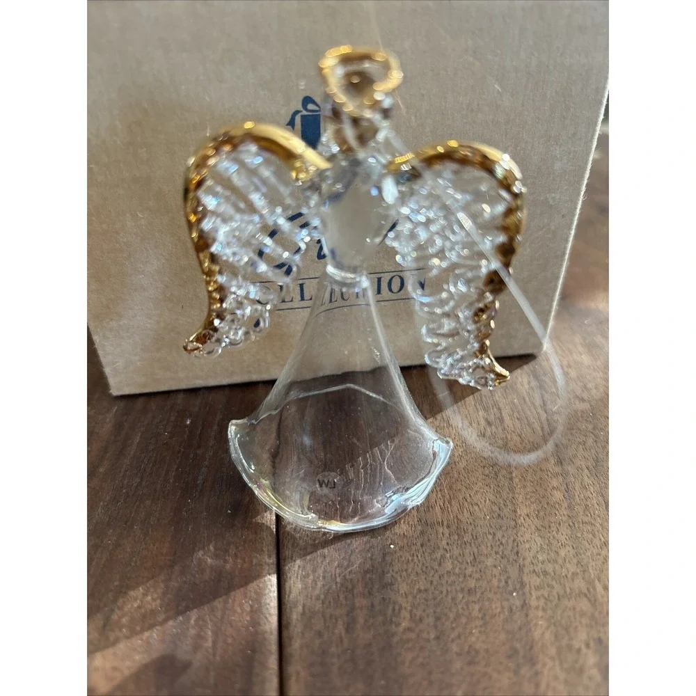 Avon dainty delicate