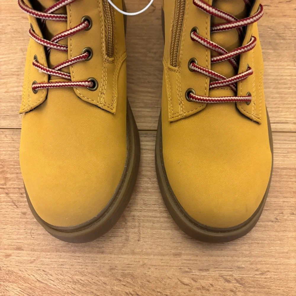 Steve Madden excellent pre
