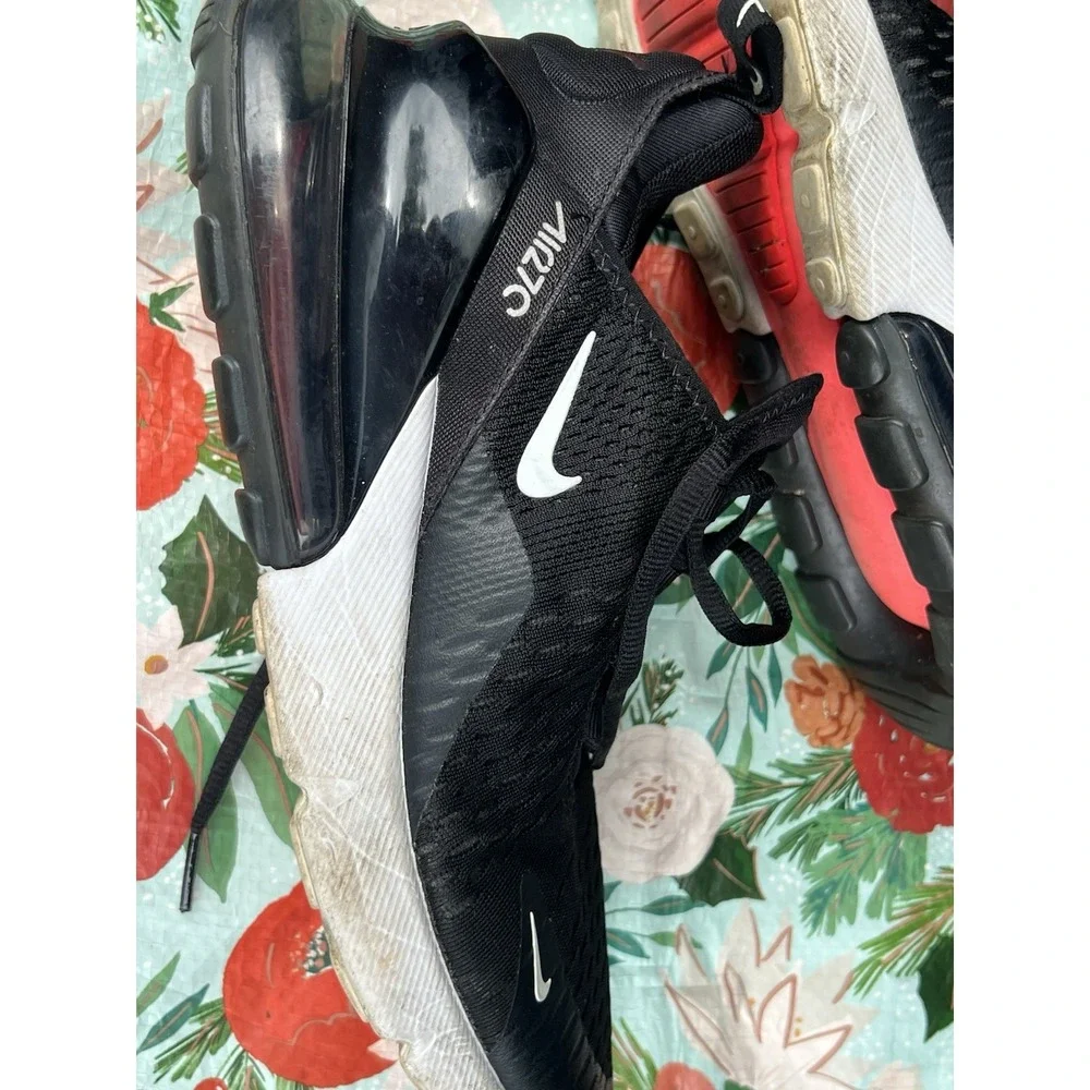 Nike black pre