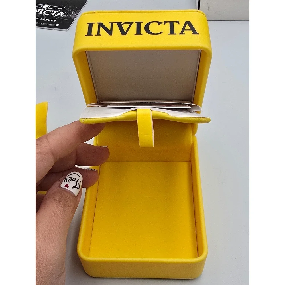 Invicta lupah model