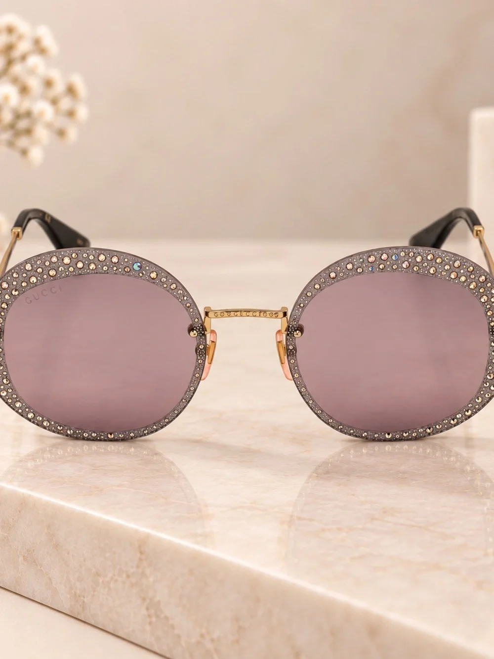Gucci round silhouette