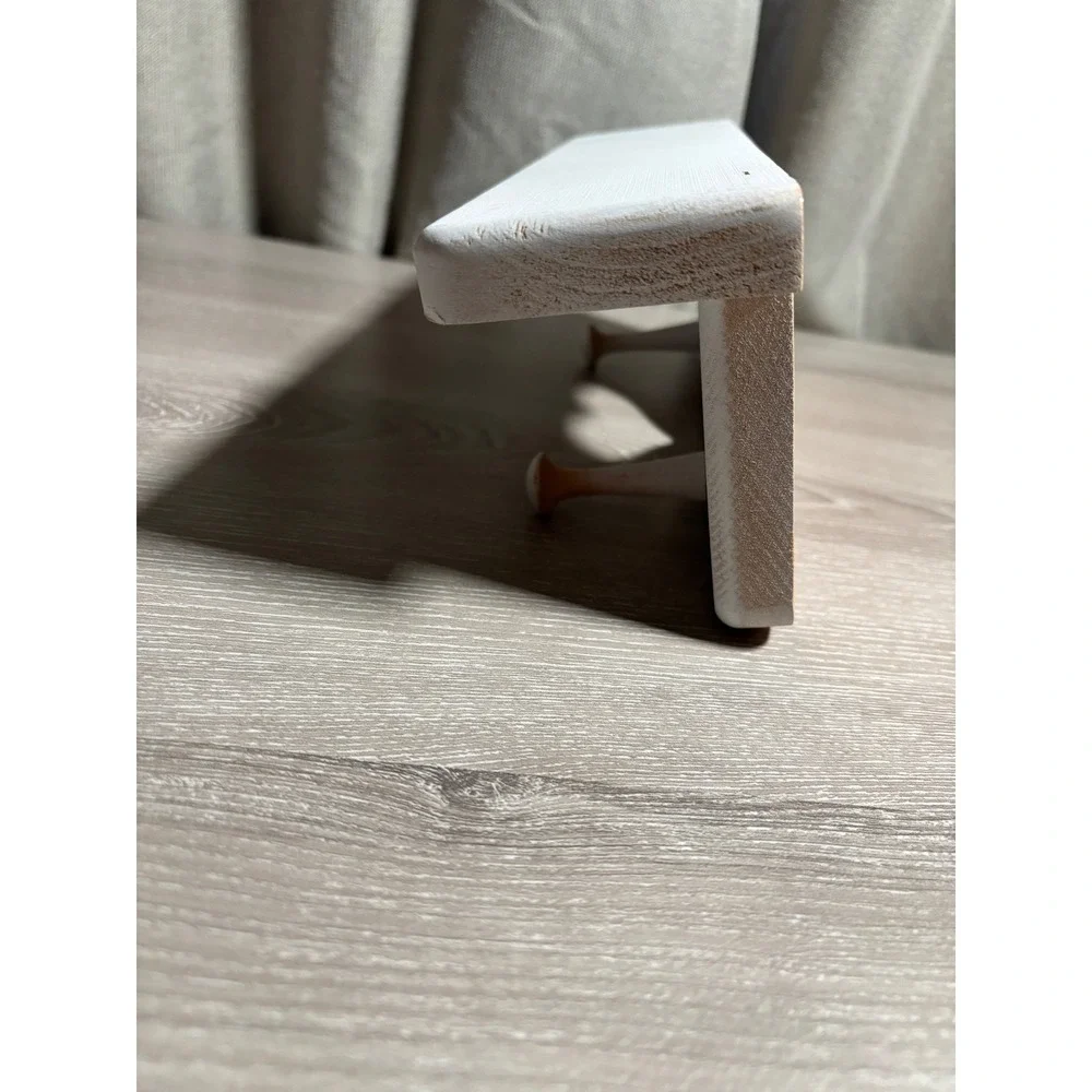 The Unbranded Brand pegs are