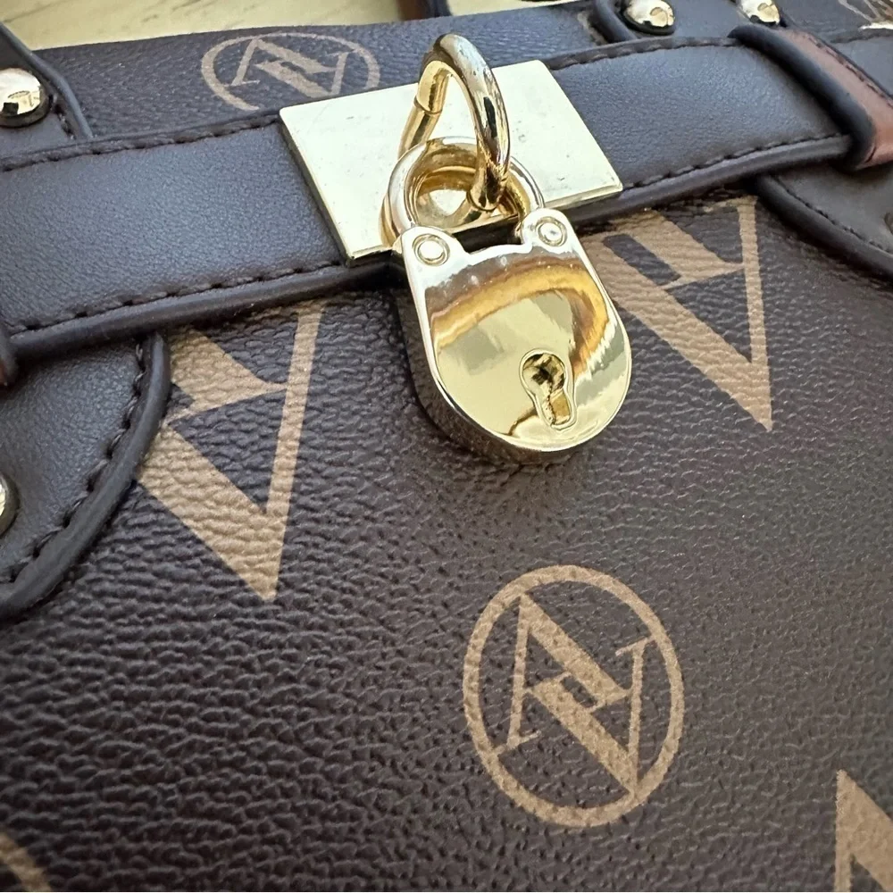 Adrienne Vittadini stylish handbag