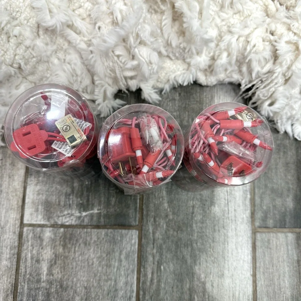 Enchanted Forest peppermint red