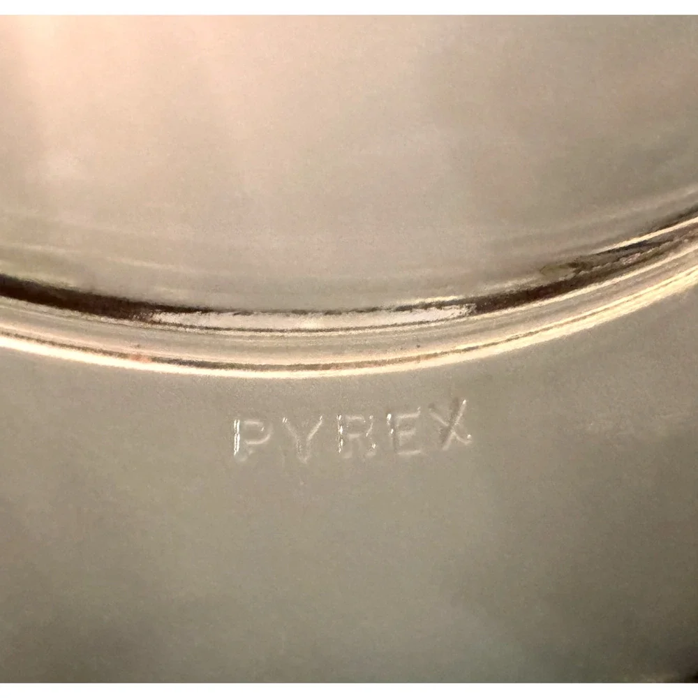 Pyrex this vintage