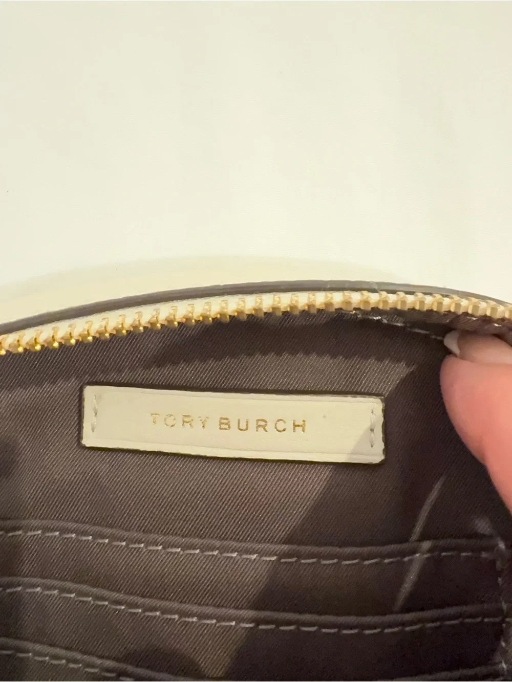 Tory Burch compact pebbled
