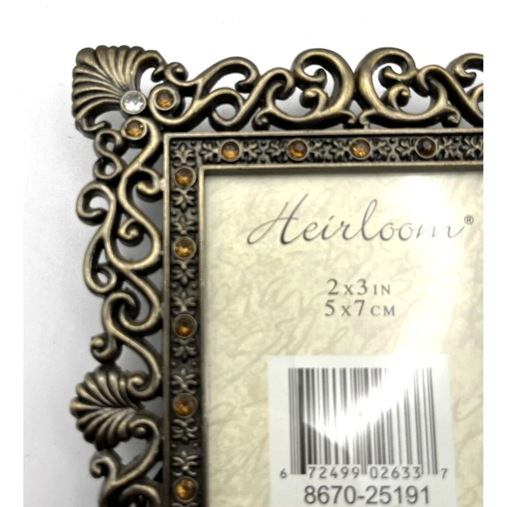 Heirloom elegant small