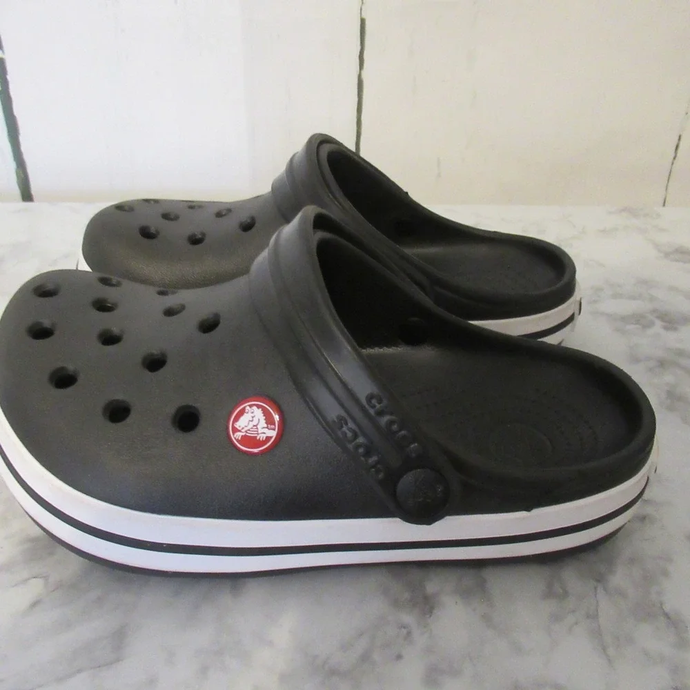 CROCS sandals size