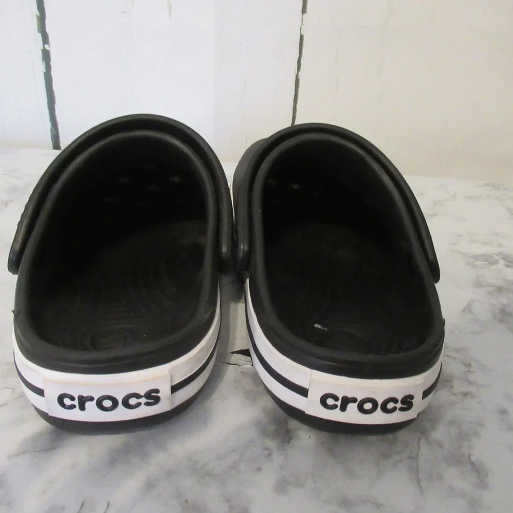 CROCS sandals size