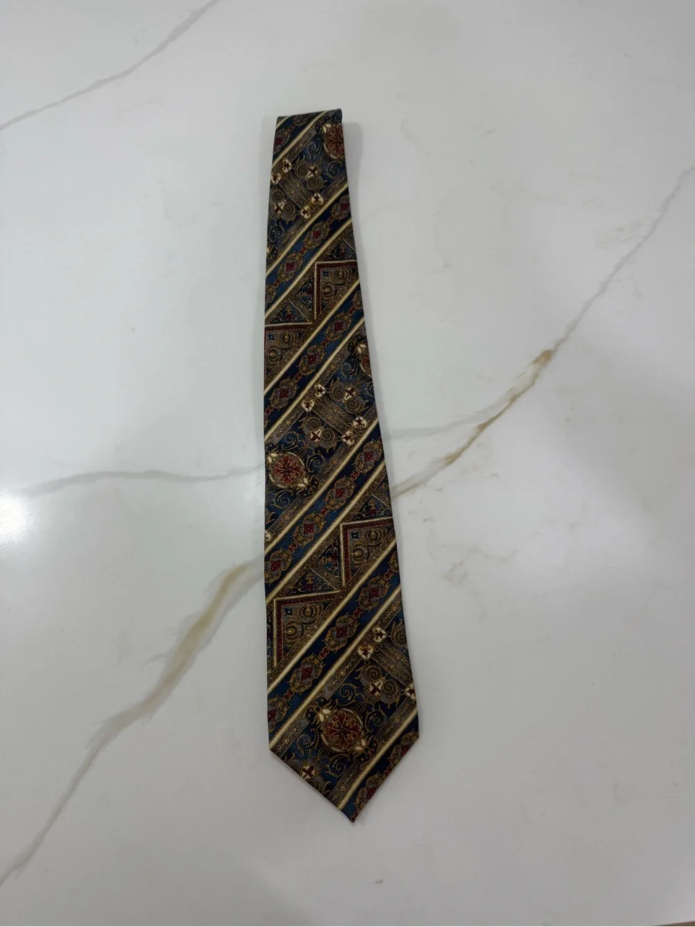bill blass Navy and Gold Paisley & Stripe Men's Tie